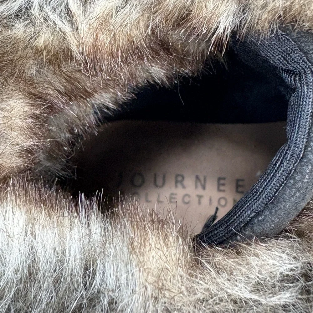 Journee Collection Glacier Black Faux Fur Lace-Up Winter‎ Boots Women's 6 NEW